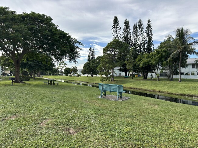 Building Photo - 3664 Alder Dr