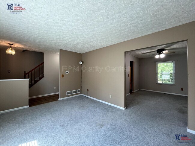 Foto del edificio - COMING SOON: Beautiful 4 Bed, 2.5 Bath Hou...