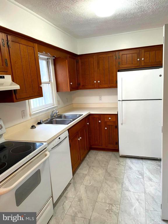 Foto del edificio - 2171 Harvest Dr