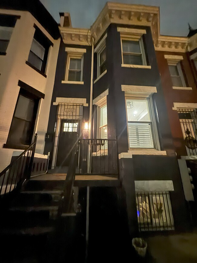 Building Photo - 2029 N Capitol St NE