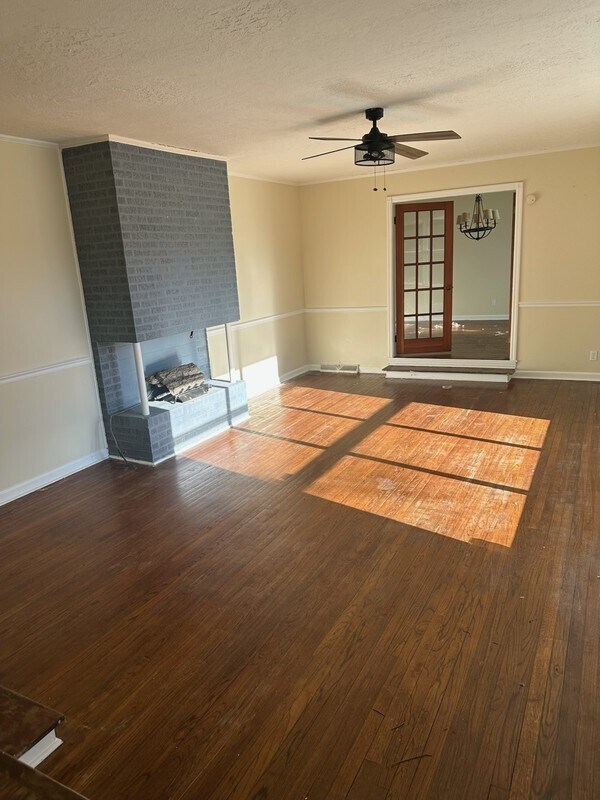 Foto del edificio - 204 Pineview Dr