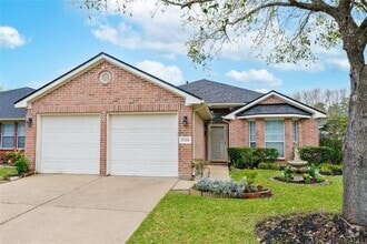 Building Photo - 15418 Forest Creek Farms Dr