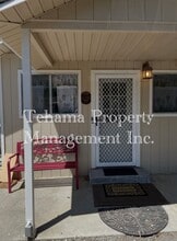 Building Photo - 23353 Hamilton Ave