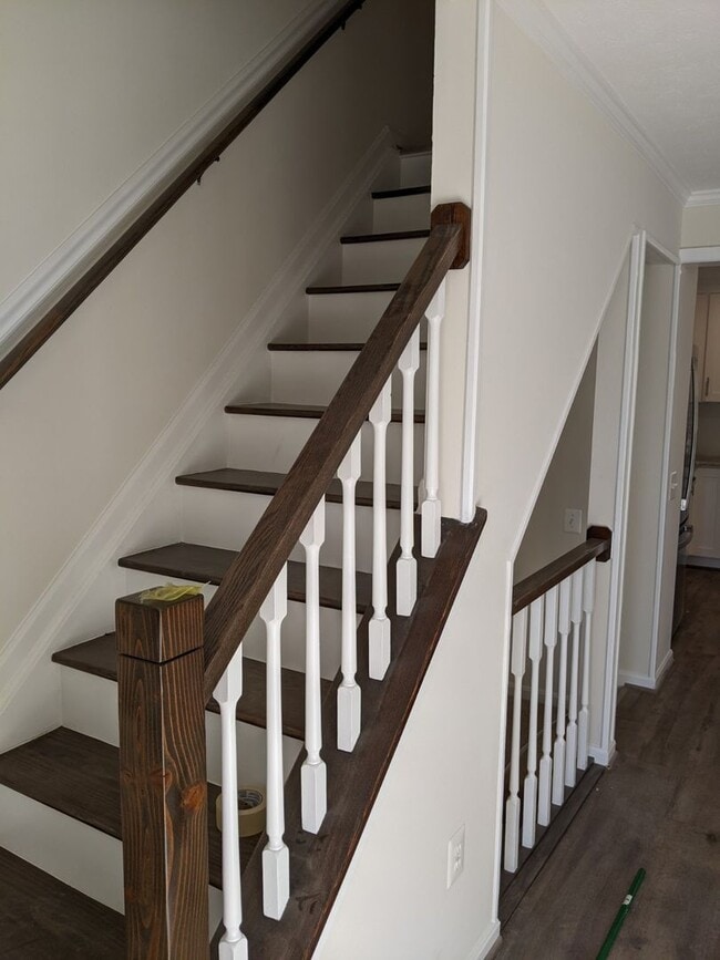 Foto del edificio - Renovated townhouse in established Frederick neighborhood ready mid February!