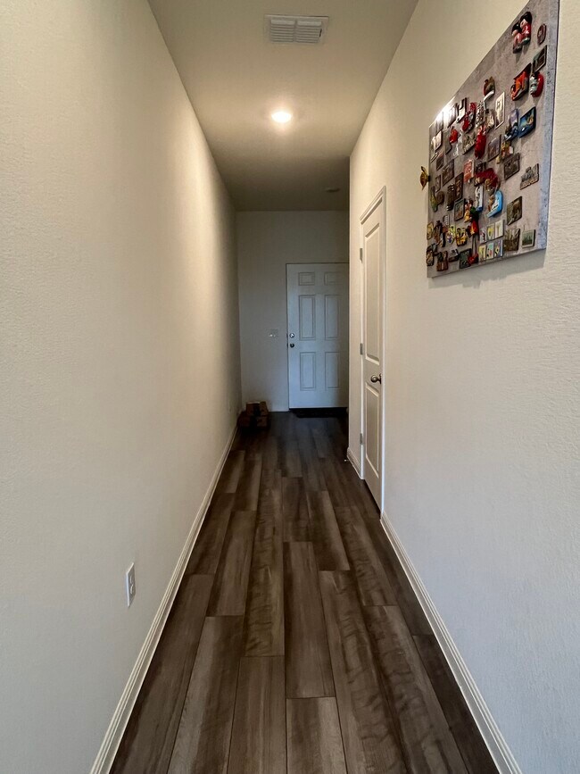 Foyer - 119 Aoudad Rd