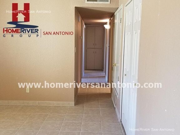 Building Photo - Las Cruces sweet home