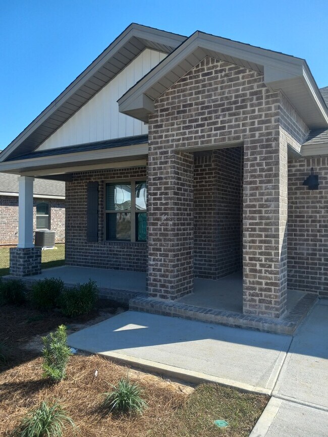 Brand New Home close to Navy Federal! House for Rent in Bellview, FL