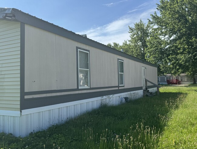Building Photo - 2552 Smith Ave