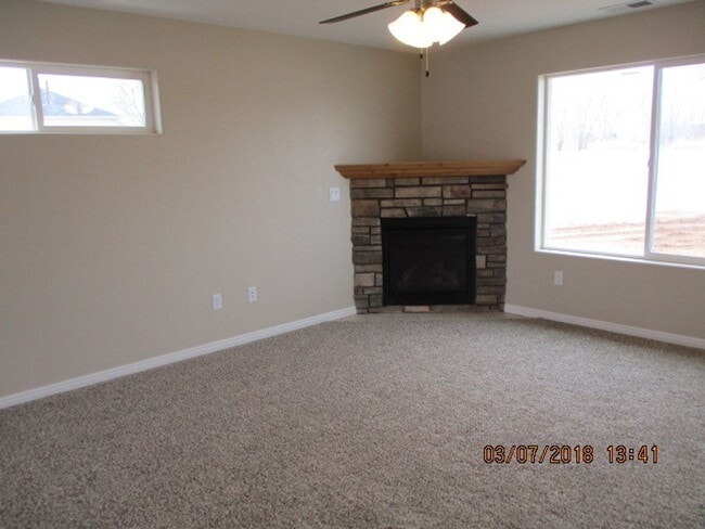 Building Photo - 3 Bed - 2.5 Bath Twin Home -Gemini Meadows