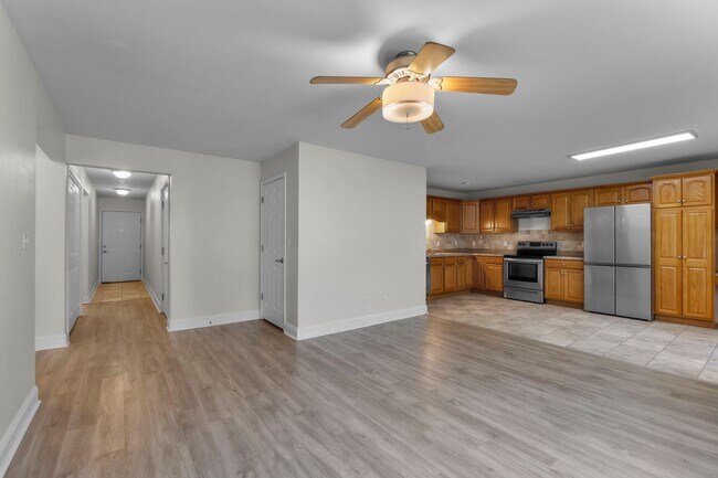 Foto del edificio - 2644/2646 Travelers Way