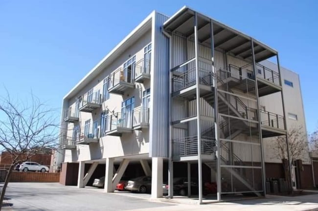 Building Photo - 1075 Baxter St