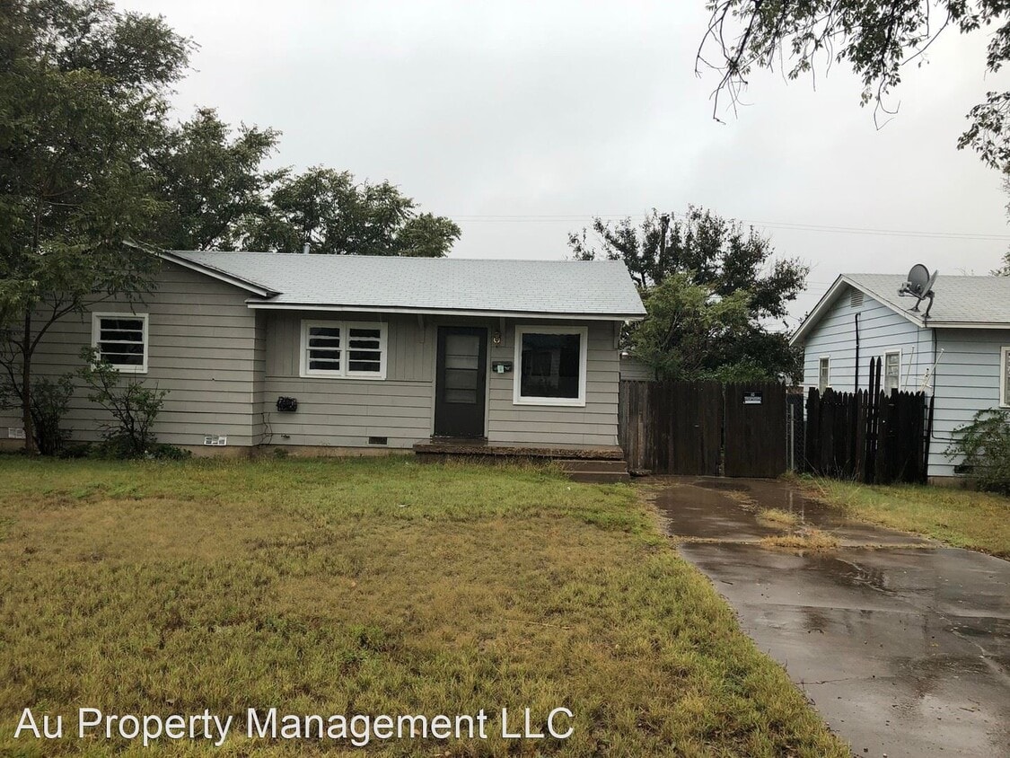 Primary Photo - 2 br, 1 bath House - 4430 S FANNIN ST.