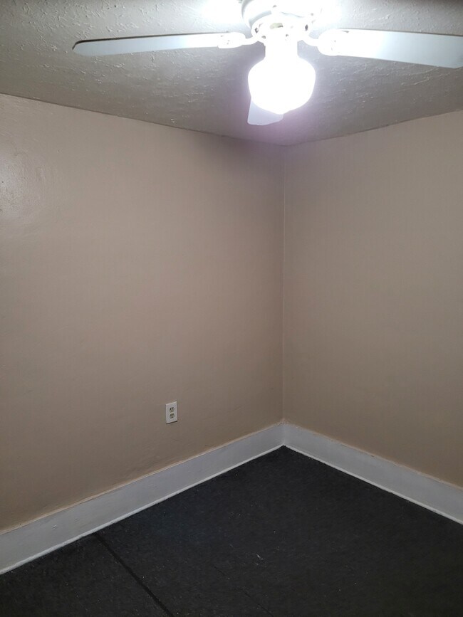 995 Snyder St, Akron, OH 44307 House Rental in Akron, OH