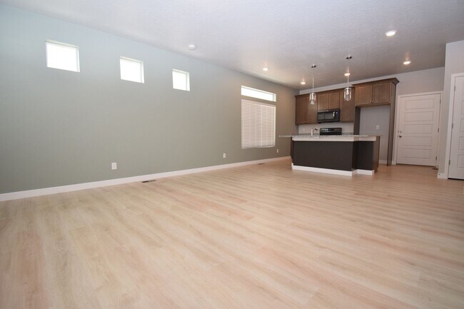 Building Photo - Modern 3 Bed, 3.5 Bath Townhome for Rent!!!