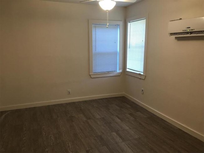 Building Photo - 1 bedroom in Valley View TX 76272