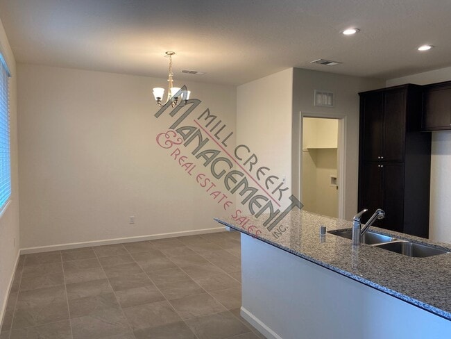 Building Photo - Beautiful home in Cameron Court community