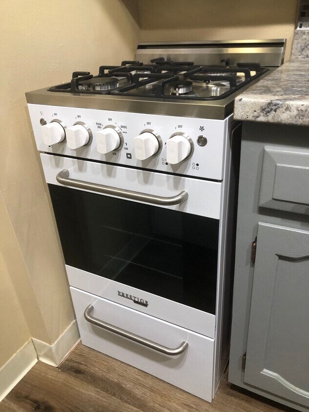 37941 Euclid Ave Unit 4, Kirtland, OH 44094 Apartments in Kirtland, OH