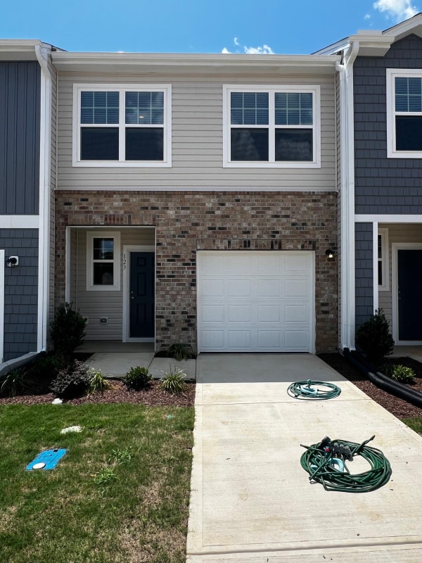 Building Photo - 123 N Chubb Rdg