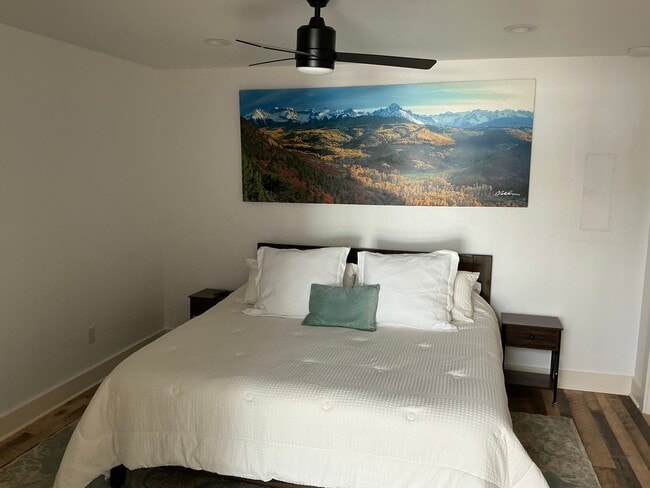 Building Photo - 736 Main Ave