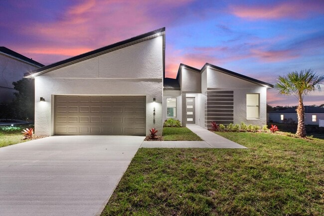Building Photo - BRAND NEW HOME! Modern, energy efficient h...