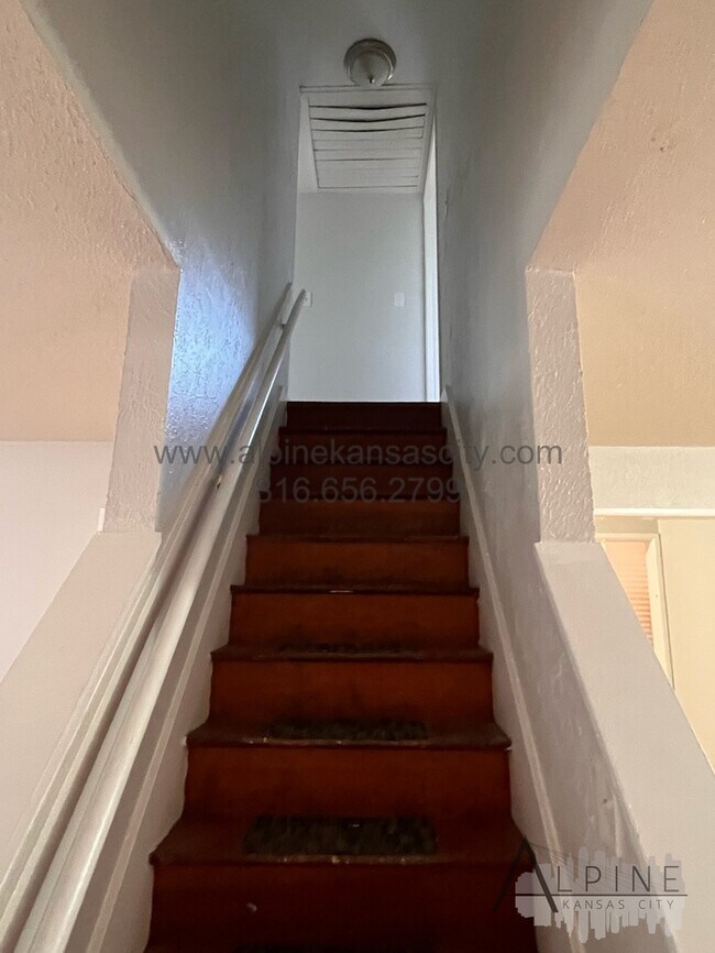 Foto del edificio - Spacious 4-5 Bedroom