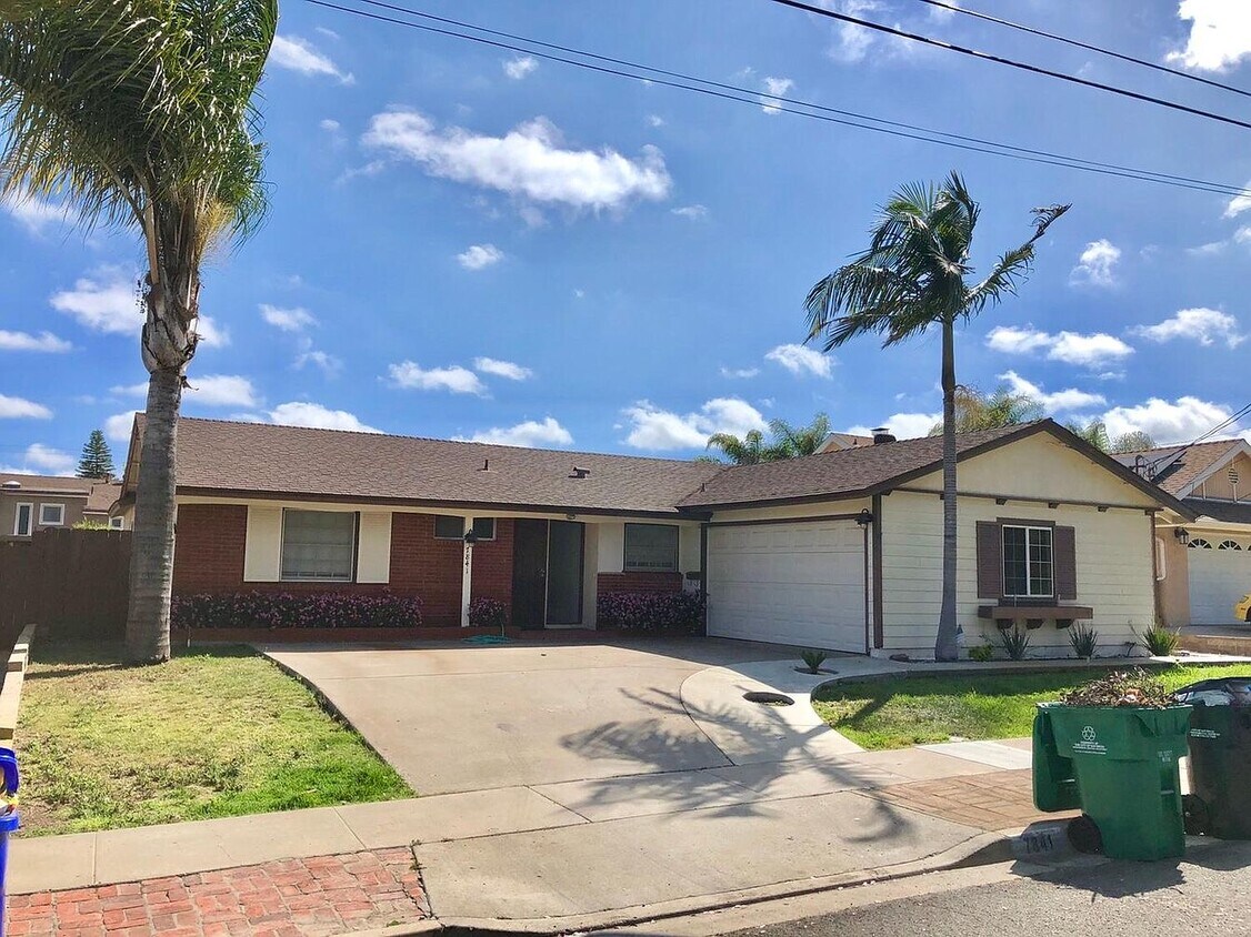 7841 Gloria Lake Ave, San Diego, CA 92119 House Rental in San Diego