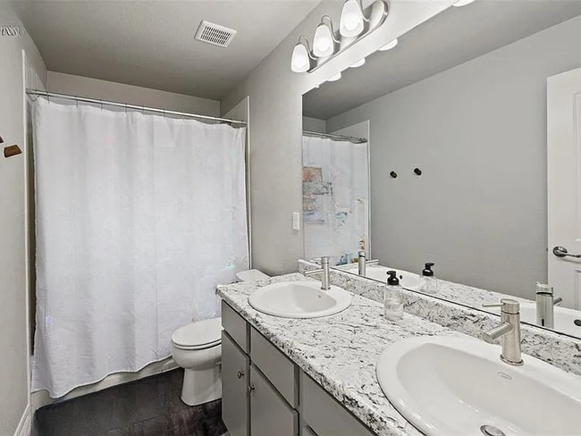 Photo - 6047 Mumford Dr. House