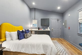 Building Photo - 1738 N Rampart St