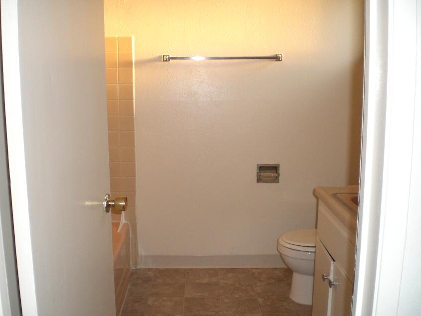 Foto del edificio - Lake Crest Apartments