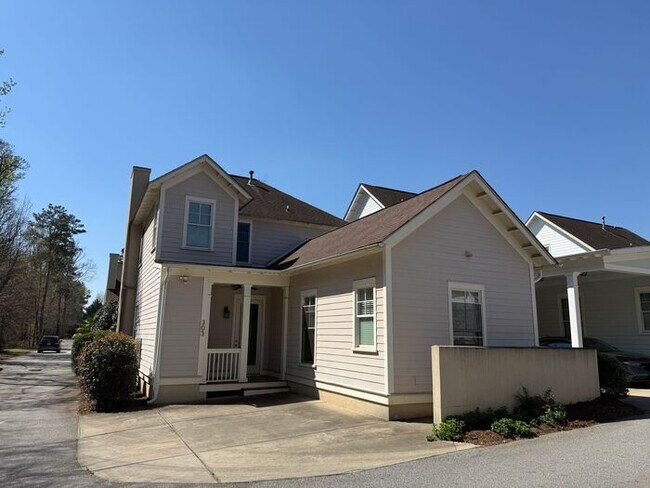 Foto del edificio - Lexington -Saluda River Club-Offering Self Guided Tour with RENTLY!