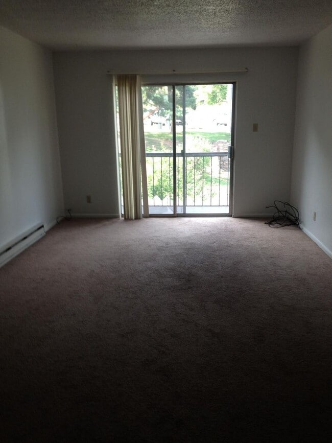 Foto del edificio - 2 Bedroom, 1 Bathroom Condo located in the...
