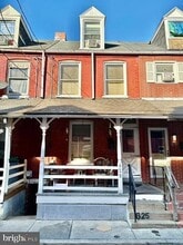 Building Photo - 625 Lake St