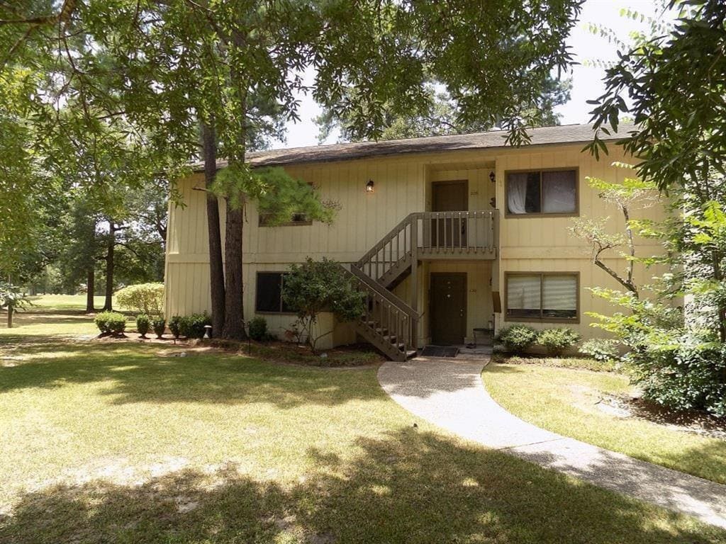 1500 S Diamondhead Blvd Unit 139, Crosby, TX 77532 Condo for Rent in