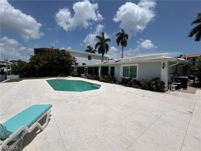 Foto del edificio - 225 3rd St W