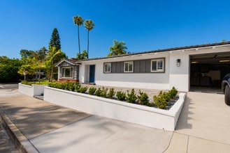 Building Photo - 2345 S Ola Vista