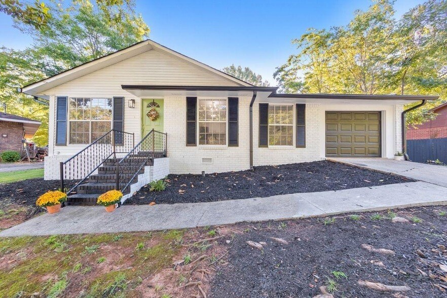 Foto principal - 83 Sunset Ln