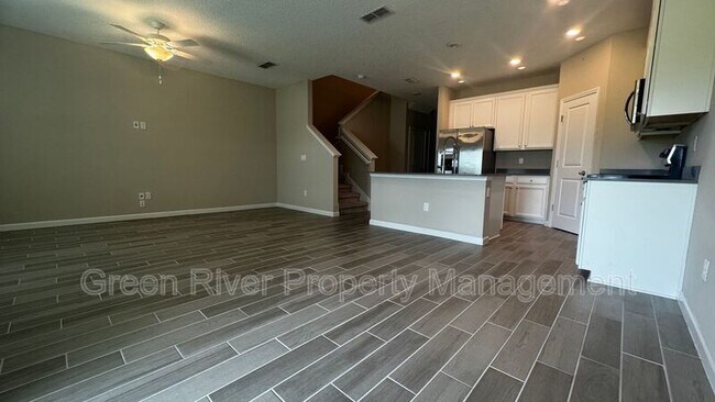 Foto del edificio - 10361 Benson Lake Dr