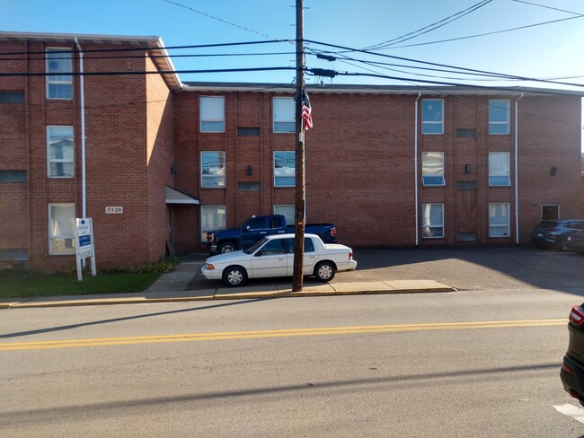 Foto del edificio - 3520 Washington Ave