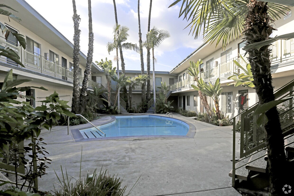The Siena & The Sorrento Apartments in Lakewood, CA
