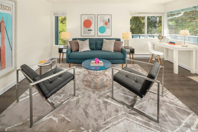 Building Photo - 3124 NE 147th St