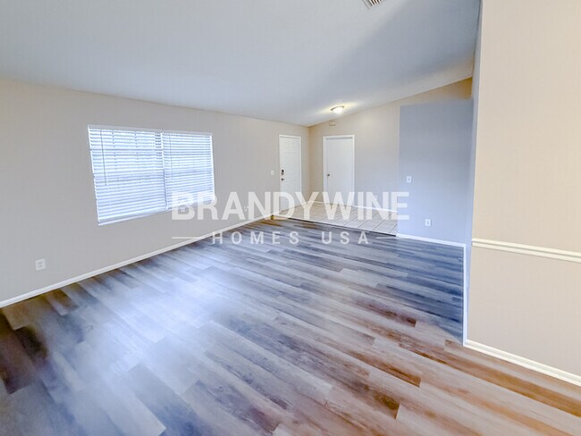 Foto del edificio - 7129 Ironwood Dr