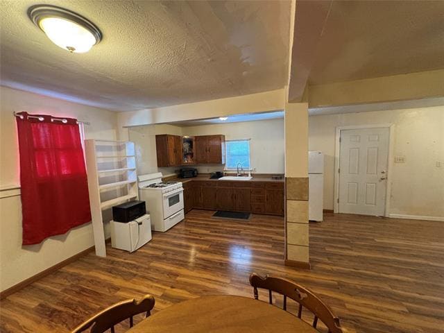 Foto del edificio - 1481 Burger St