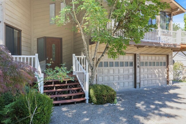 Building Photo - Hard to find 5 bedroom home in Tamoshan ne...