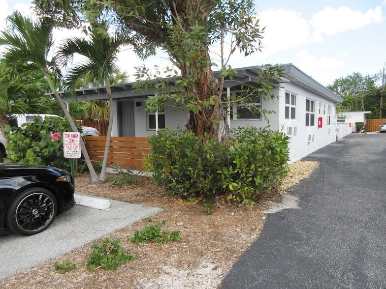 Primary Photo - 1238 17th Ave N