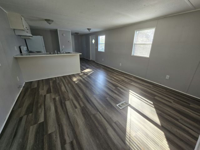 Foto del edificio - 1325 Wenlon Dr