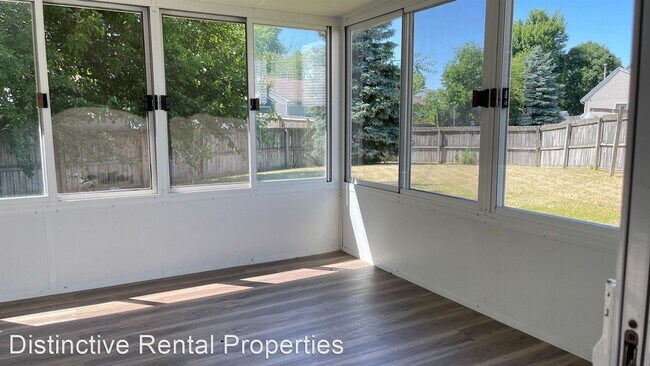 Building Photo - 3 br, 2.5 bath House - 3326 Trafalgar Ct