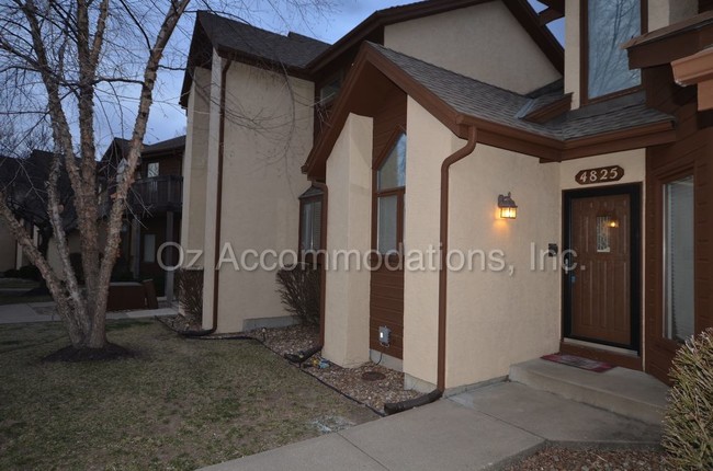 Building Photo - 4825 Horton St