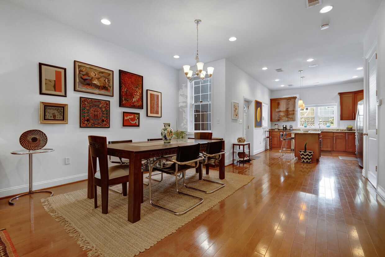 Primary Photo - 1629 New Jersey Ave NW