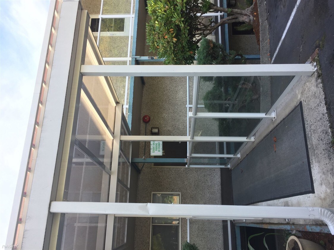 Primary Photo - 2515 14th Ave W