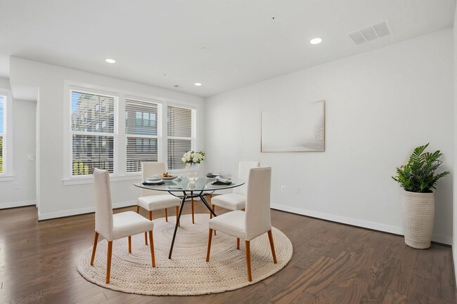 Foto del edificio - 13367 Launders St